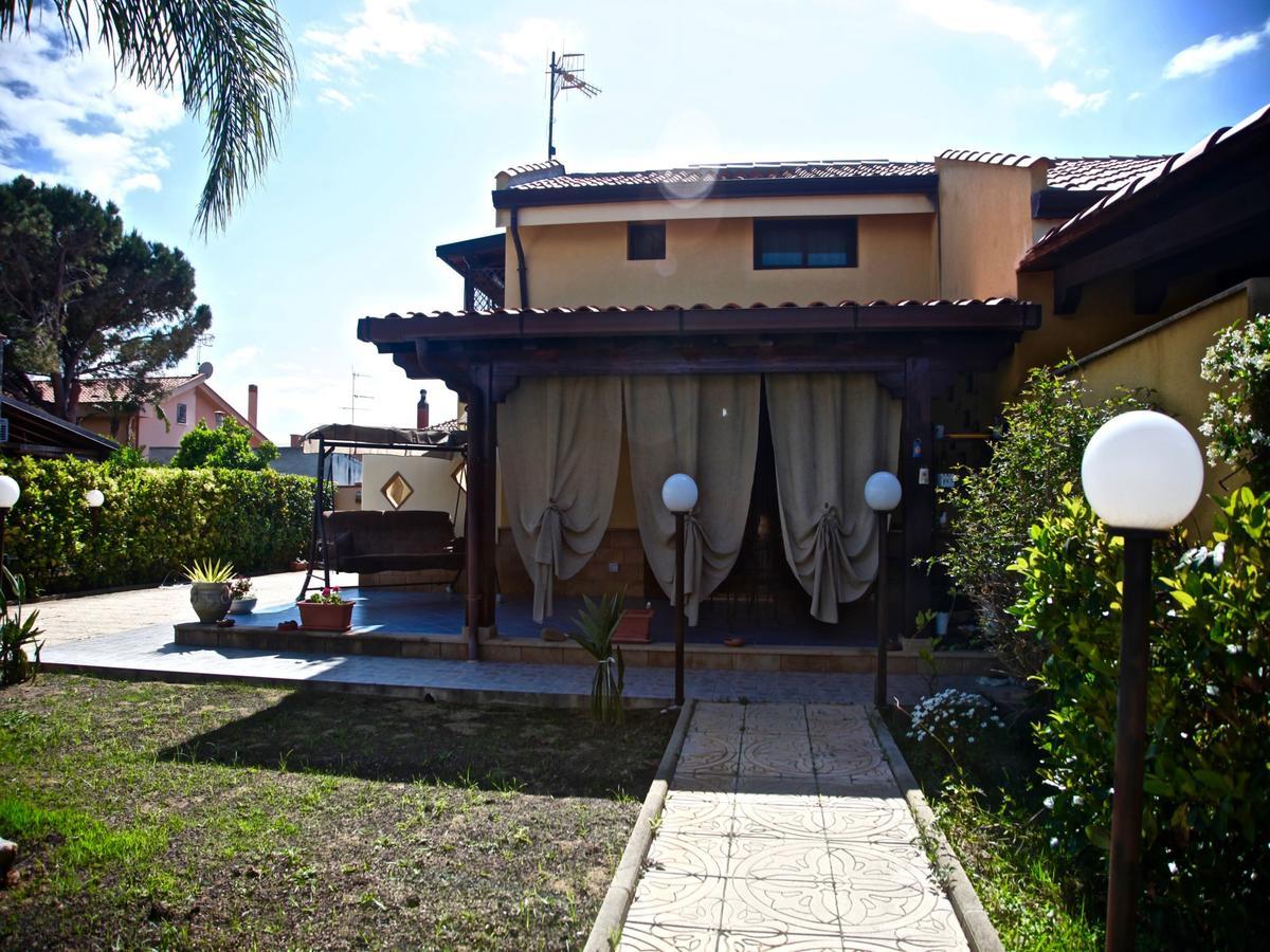 Apartmán Acasaammari Campofelice Di Roccella Exteriér fotografie