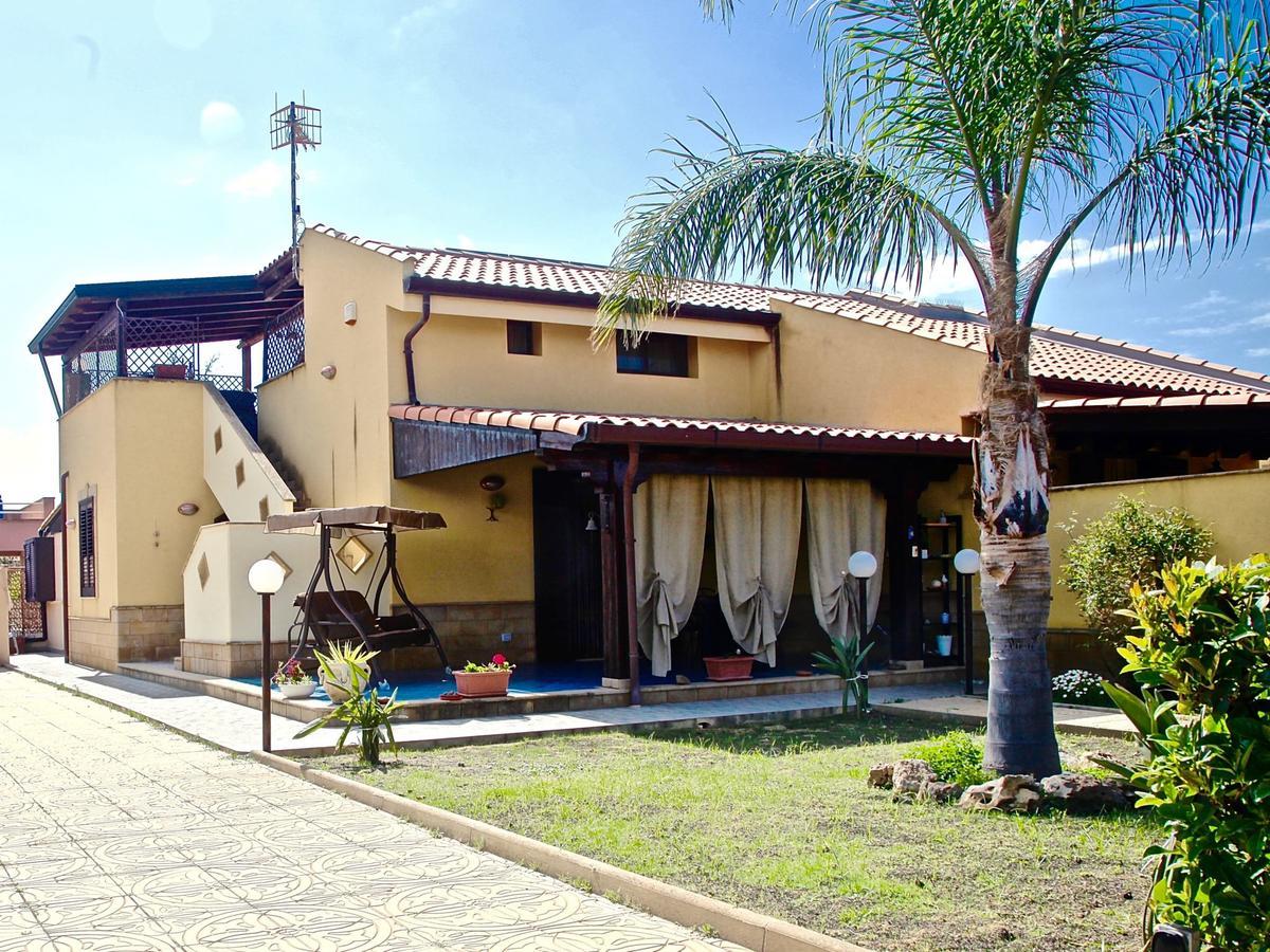 Apartmán Acasaammari Campofelice Di Roccella Exteriér fotografie