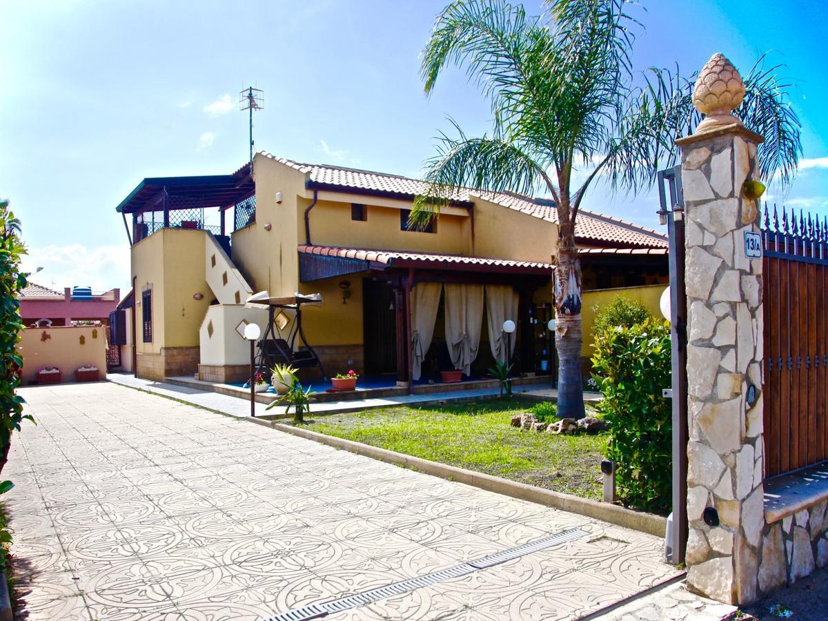 Apartmán Acasaammari Campofelice Di Roccella Exteriér fotografie